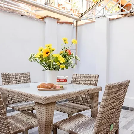 Art House Centro Storico Luxury Apartment